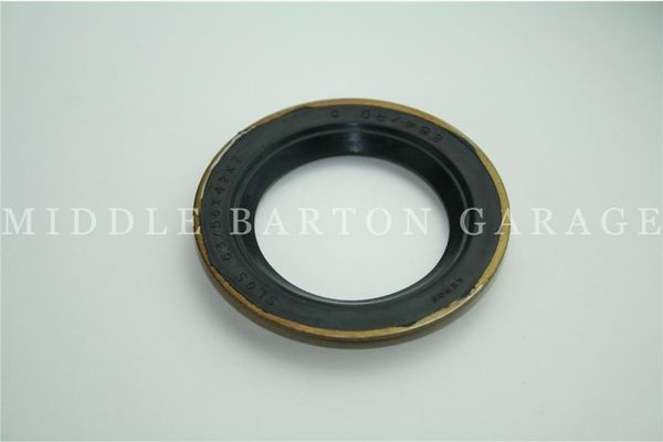 FRONT OIL SEAL 600D/E (TIMING COVER)